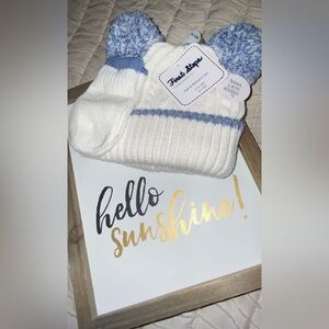 First step 2 piece hand and mitten set- Size 6-12 months NWT
